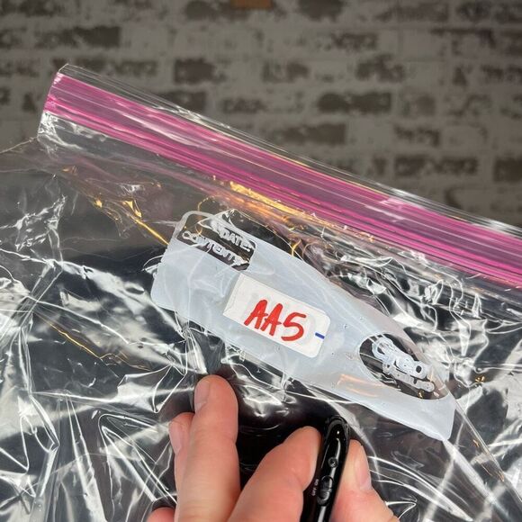 Vionic | black slip on flats - Picture 2 of 6